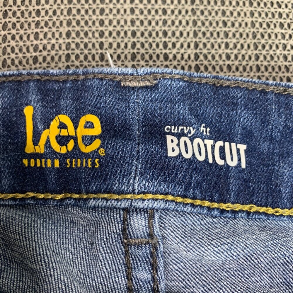 Lee Womens Size 12 Jeans Modern Series Curvy Fit Bootcut Mid Rise 5 Pocket - Picture 5 of 9